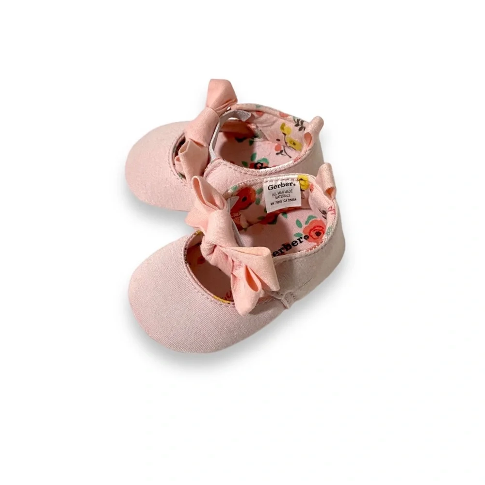 GERBER Baby Girl’s Jersey Pink Crib Shoe with Bow. Size 0-3 Months
